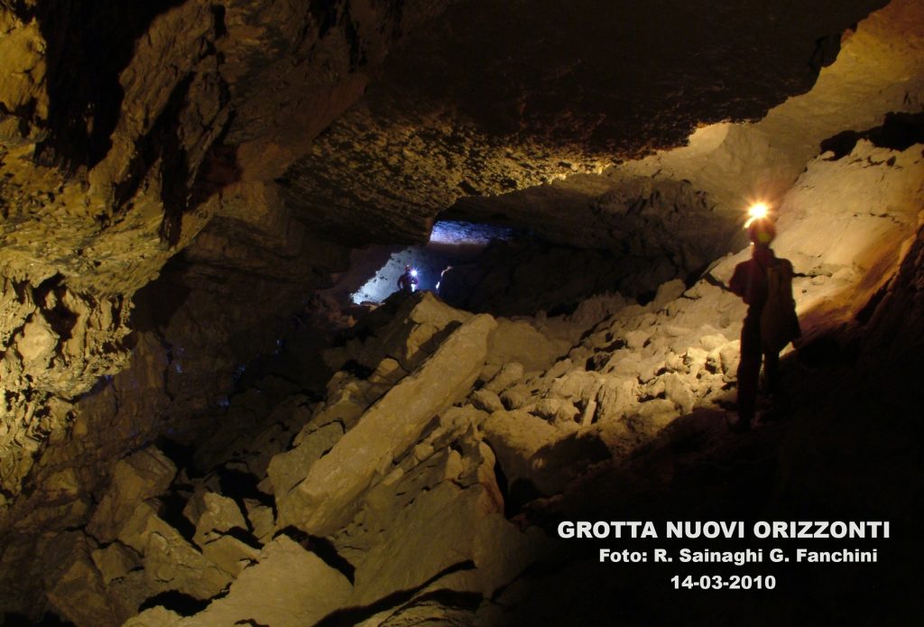 Foto della Grotta Nuovi Orizzonti